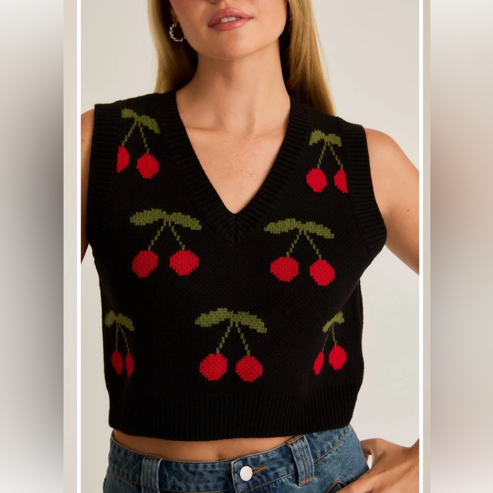 Le Lis Cherry Sweater Vest